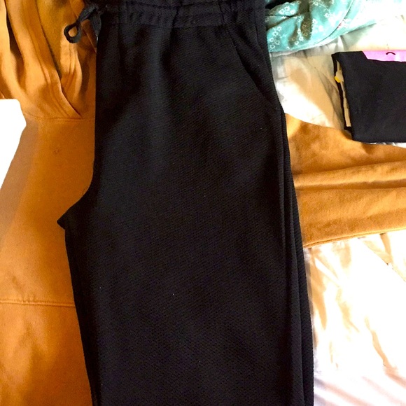 Joggers - Picture 3 of 4